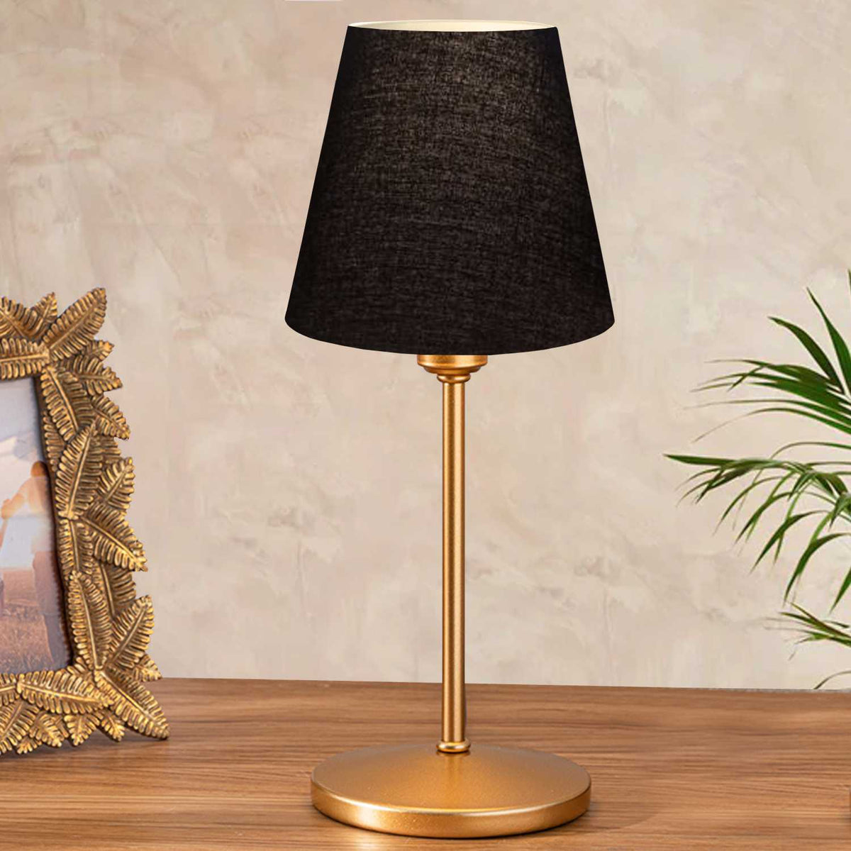 Stolna lampa Lira